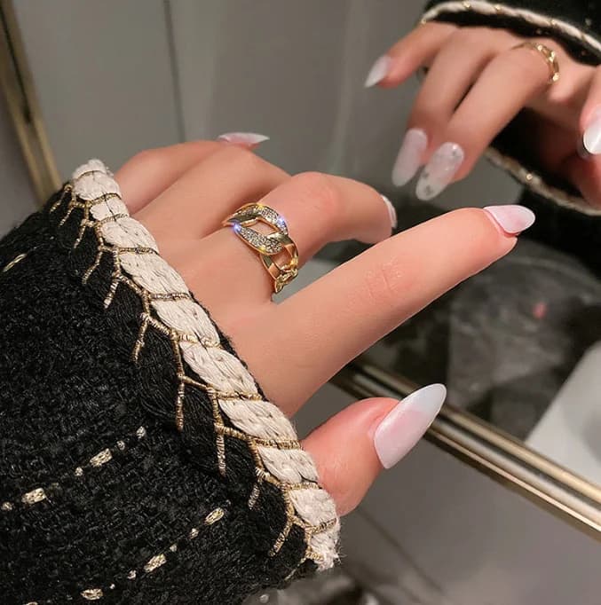 Chain-Link Diamond Pave Ring - Necklaces