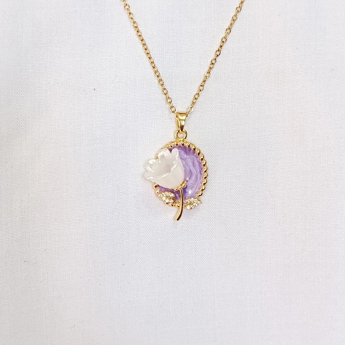 Floral Pendant Necklace - Necklaces