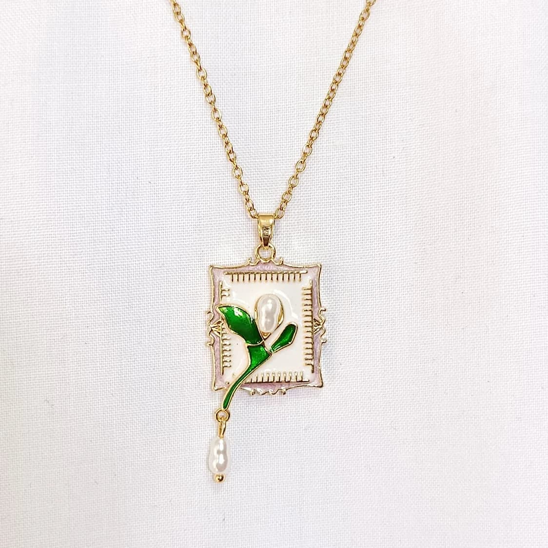 White Flower Pendant - Necklaces