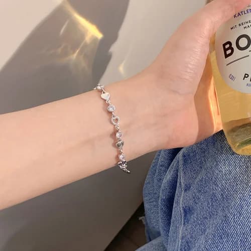 Micro-Heart Dainty Chain Bracelet - Bracelets