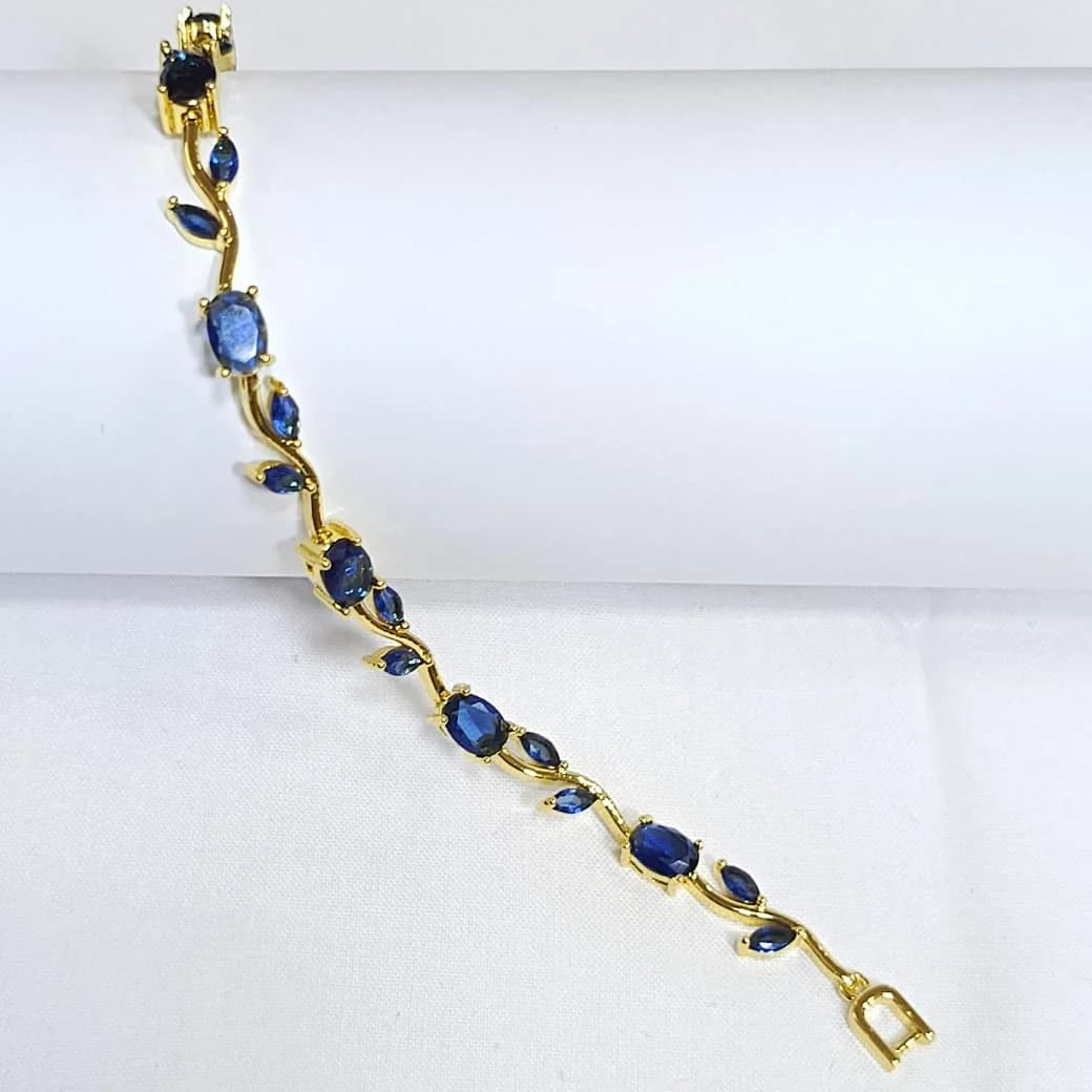 Tulip Bracelet - Bracelets